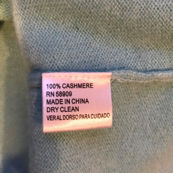 Woman’s top - Picture 3 of 3